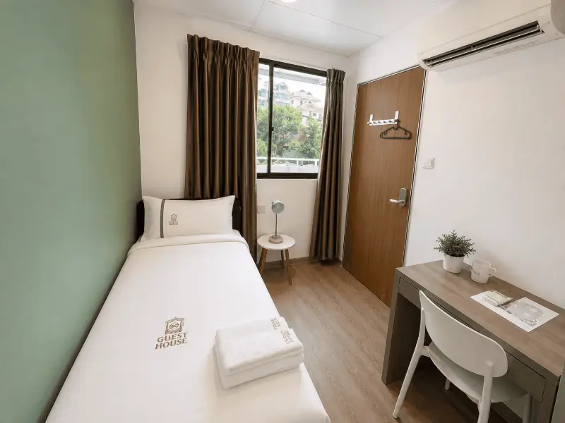 Single Room with Private Shower, Shared Toilet at K2 Guesthouse — photo 2