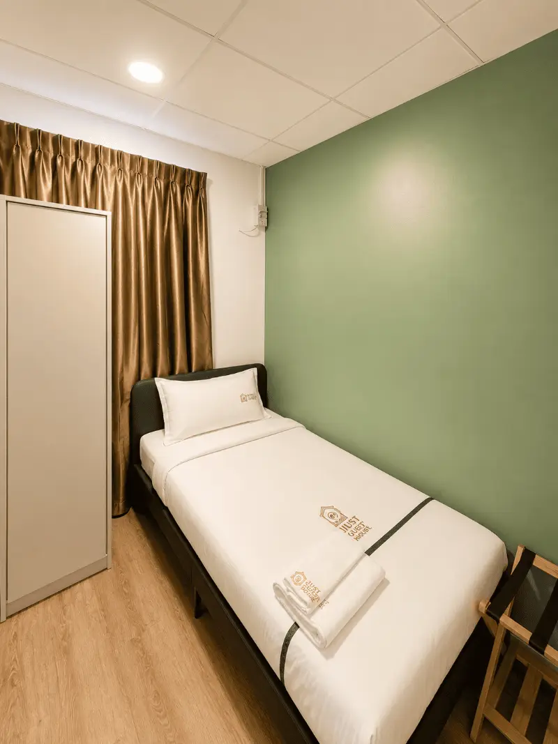 Single Room with Private Shower, Shared Toilet at K2 Guesthouse — photo 4
